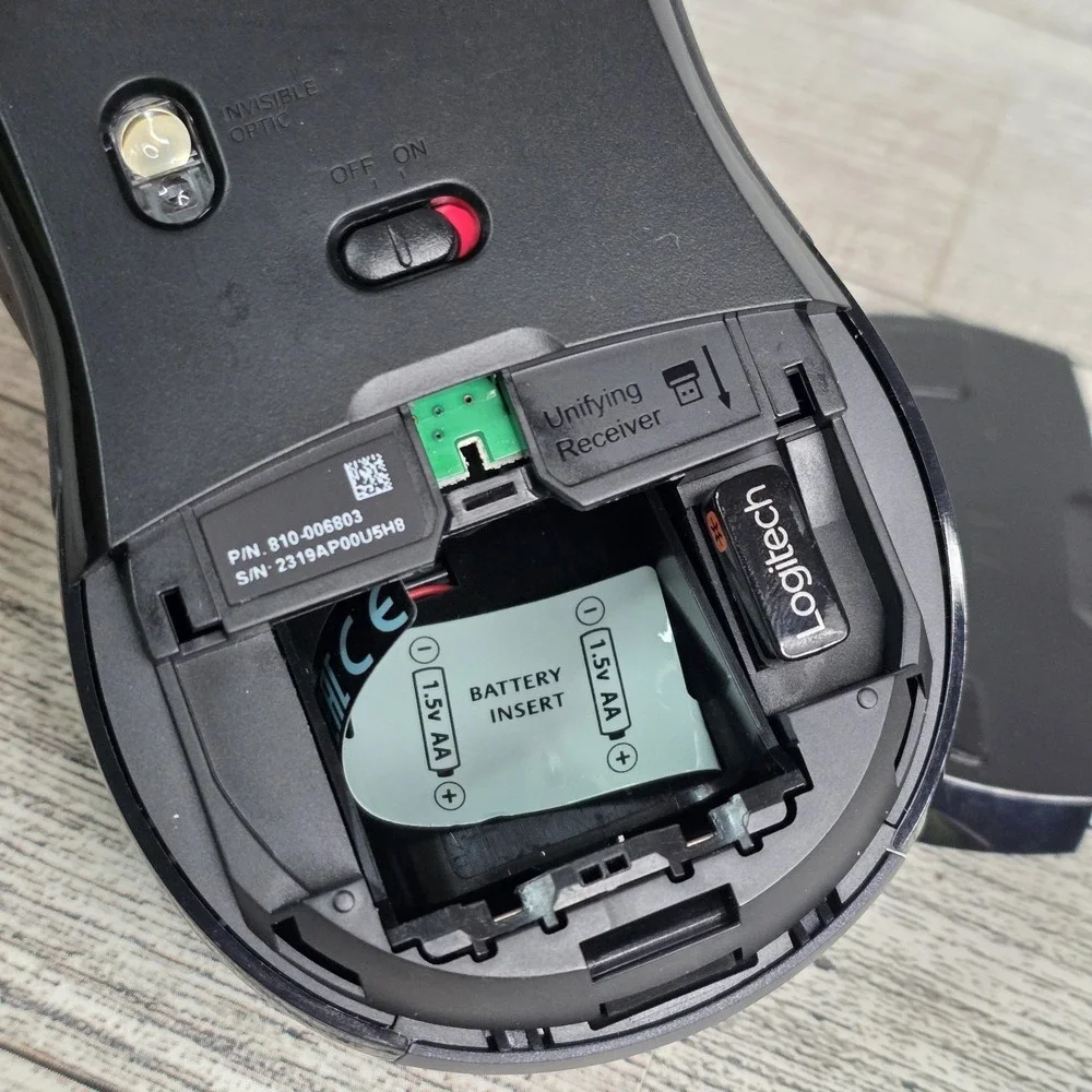 Logitech M510 Wireless Laser Mouse Black With USB Dongle Receiver Works